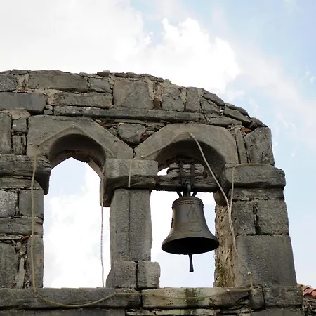 Boutique Vela Vrata מלון בוזט