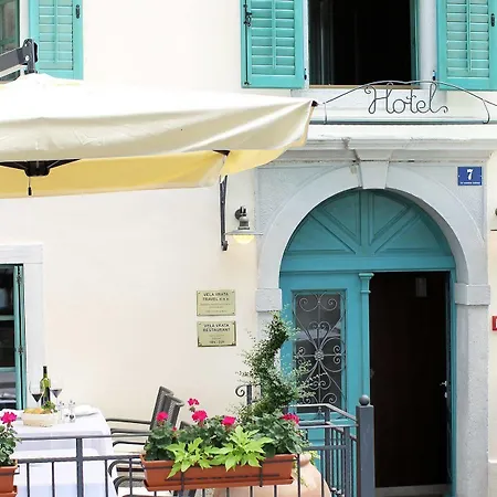 Boutique Vela Vrata 4*