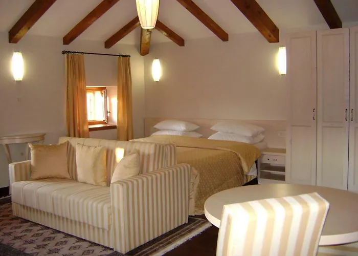 부티크 벨라 브라타 4* 부젯