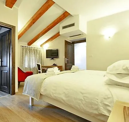 Boutique Vela Vrata Hotel Buzet