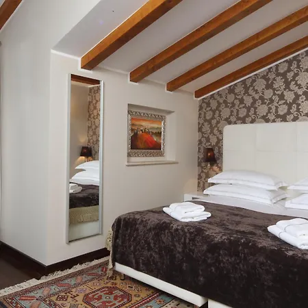Boutique Vela Vrata 4* Buzet