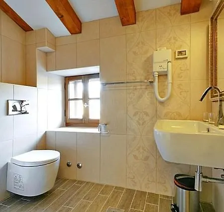 Boutique Vela Vrata Hotel 4*