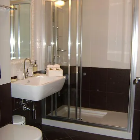 Boutique Vela Vrata 4* بوزت